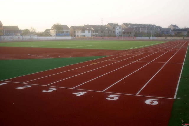 登封市塑膠跑道廠家