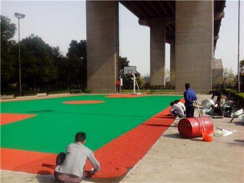 <b>�������z�ܵ�ʹ������</b>