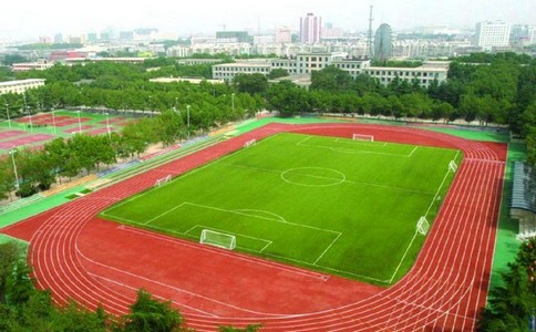 橫瀝復(fù)合型塑膠跑道